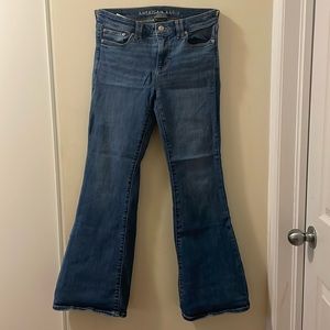American eagle flare jeans, Size 4 regular, Next level stretch.